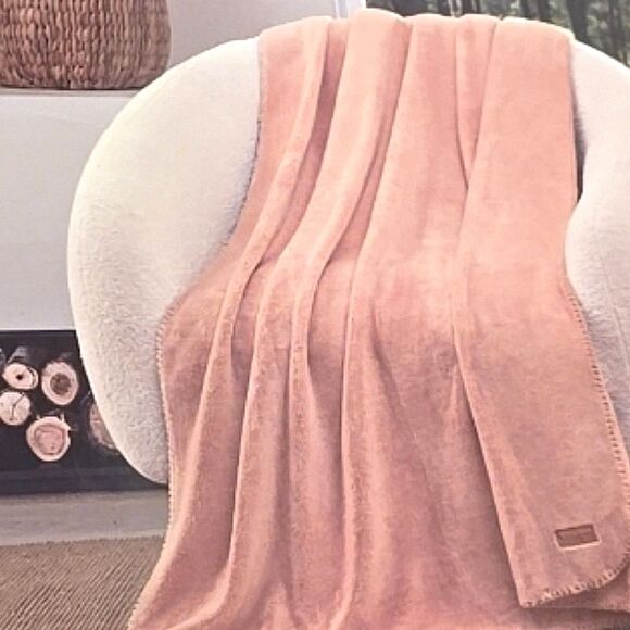 Koolaburra by Ugg Ryanna Throw Blanket - Picture 1 of 5